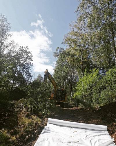 pågående markarbete på landsbygden i Vallentuna