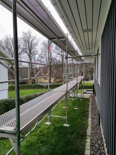 ställningarna vi använder vid solcellsinstallation