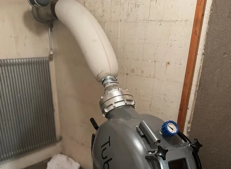 Hur vet jag om det är en relining eller en avloppsspolning jag behöver?