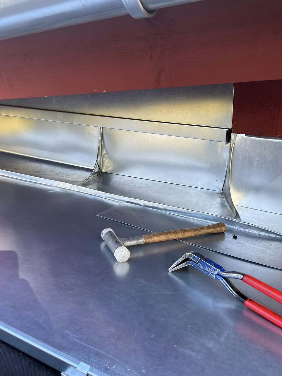 Bild på Smedjebackens Byggplåt Aktiebolag – takläggare i Dalarnas län