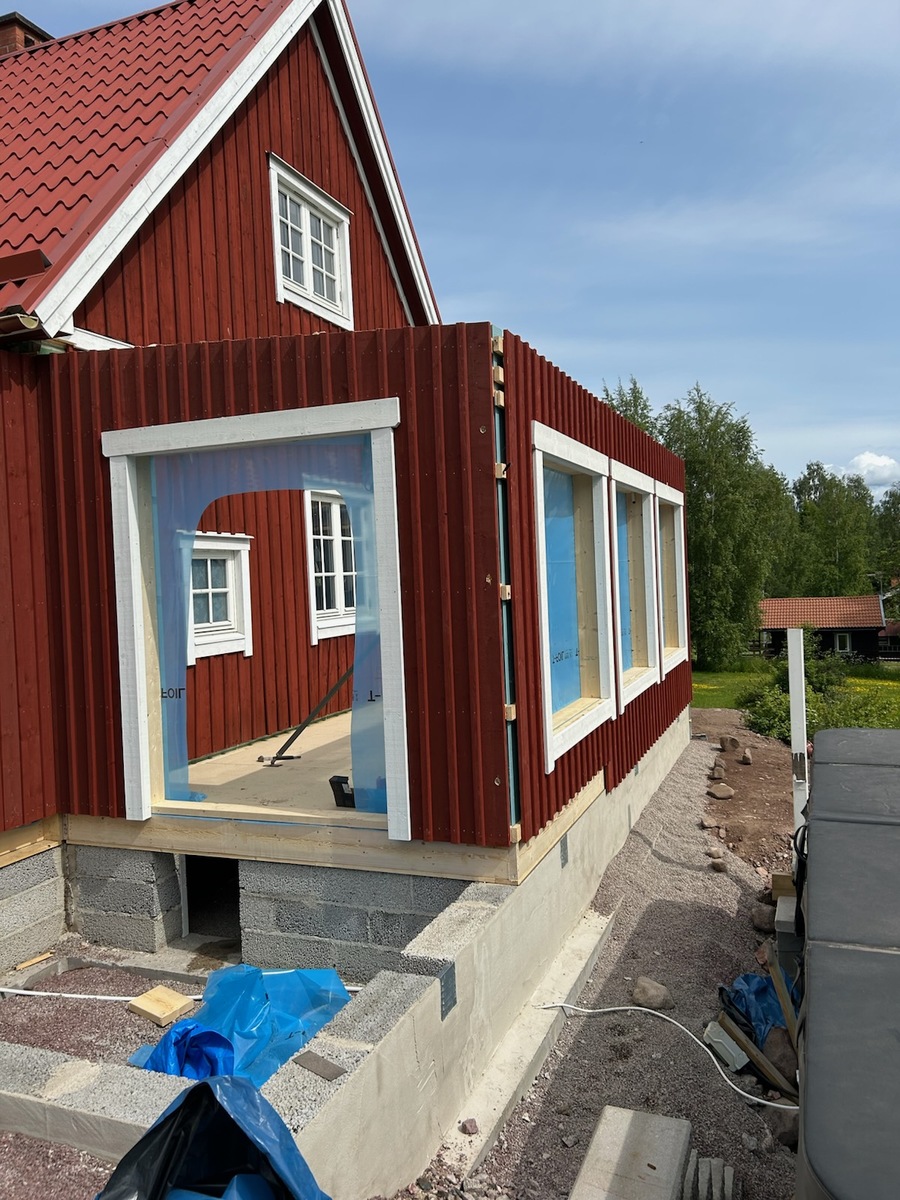 Företagsbild på Mas-Stugan Aktiebolag – En snickare i Dalarnas län