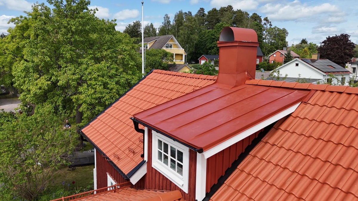 Företagsbild på Swedalatak  – En takläggare i Dalarnas län