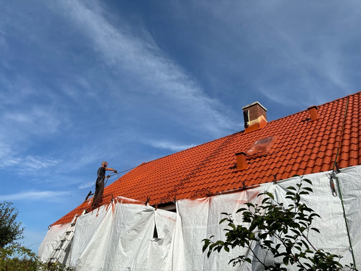 Företagsbild på VLK SoftWash AB – takläggare i Skåne län
