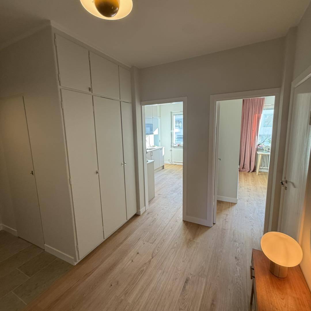 totalrenovering av hallutrymme