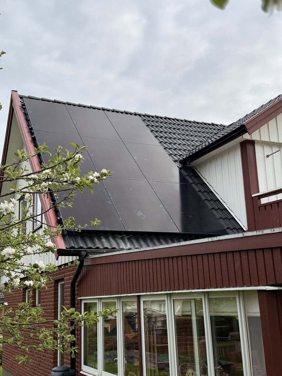 Företagsbild på AZA BYGG – Ett snickeriföretag i 