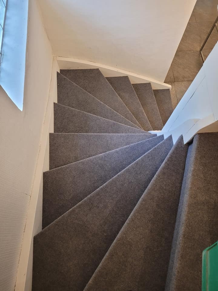 Företagsbild på Säters Golvtjänst Aktiebolag – Ett badrumsföretag i Säter