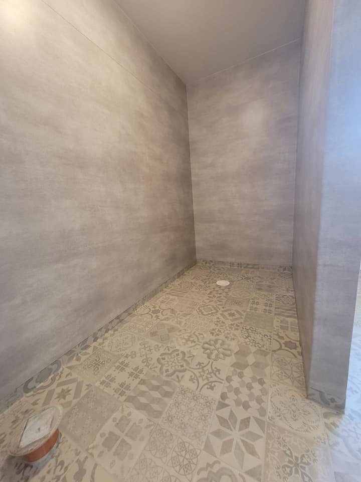 Företagsbild på Säters Golvtjänst Aktiebolag – En badrumsrenoverare i Dalarnas län