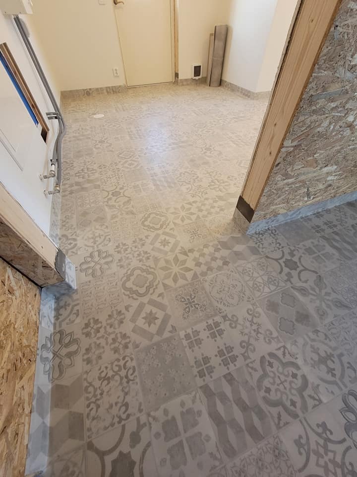 Bild på Säters Golvtjänst Aktiebolag – badrumsrenoverare i Dalarnas län