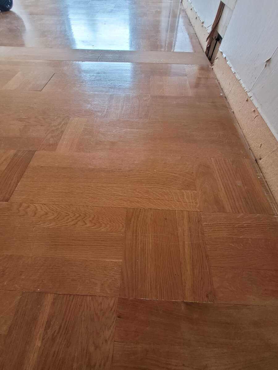 Företagsbild på Säters Golvtjänst Aktiebolag – En badrumsrenoverare i Dalarnas län