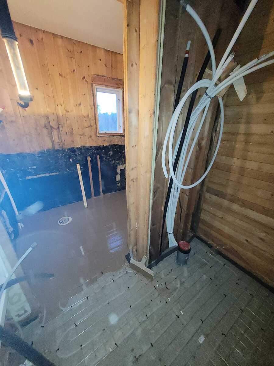 Företagsbild på Säters Golvtjänst Aktiebolag – Ett badrumsföretag i Dalarnas län