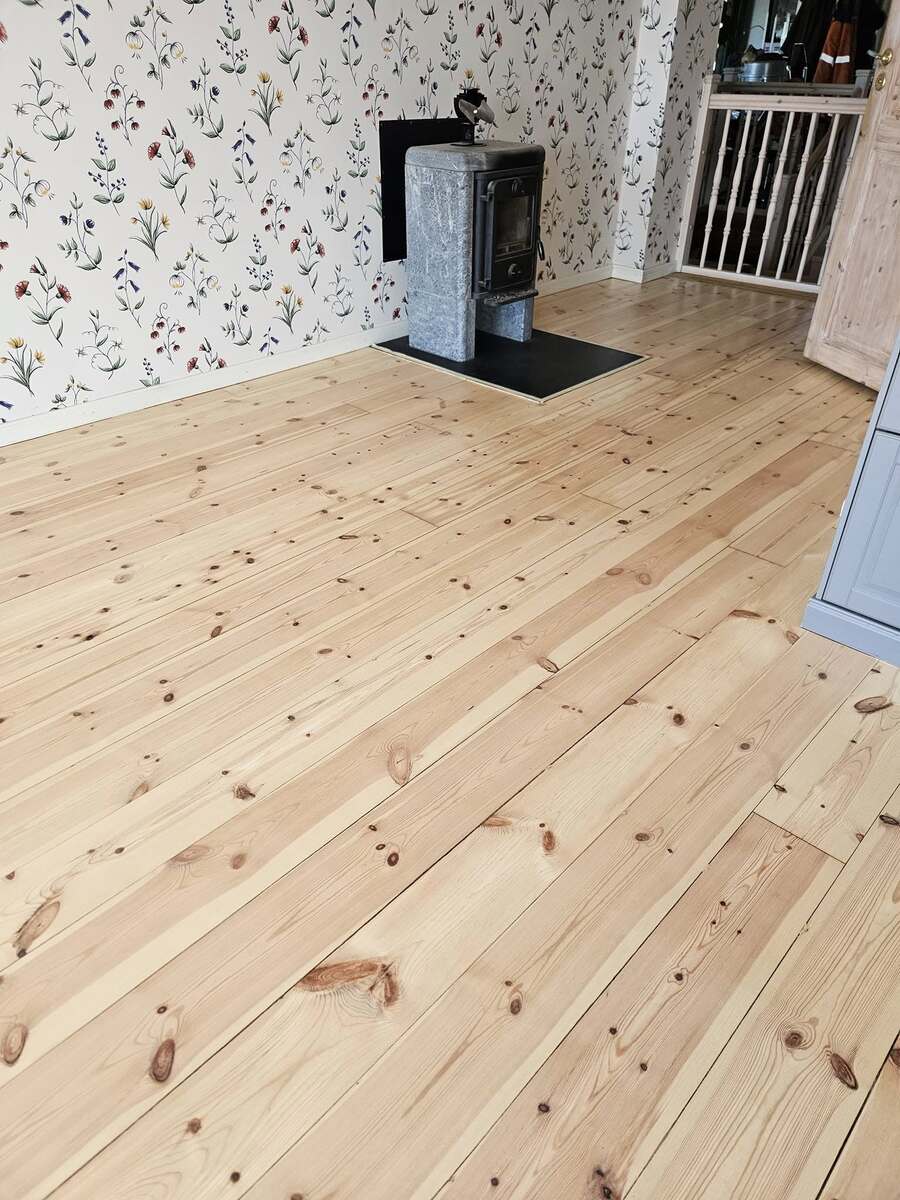 Företagsbild på Säters Golvtjänst Aktiebolag – Ett badrumsföretag i Säter