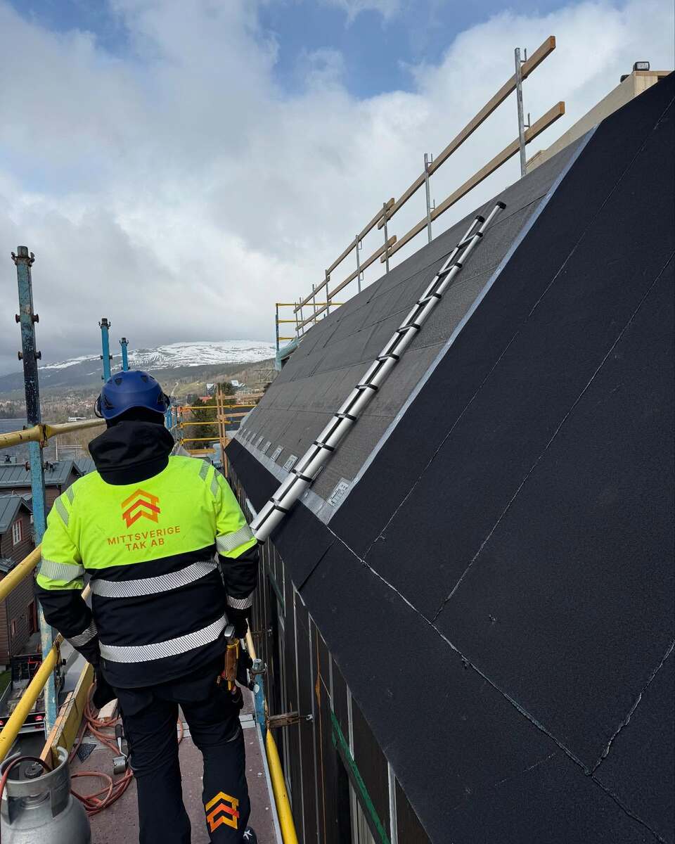 Företagsbild på Mittsverige Tak AB – Ett takföretag i Västernorrlands län
