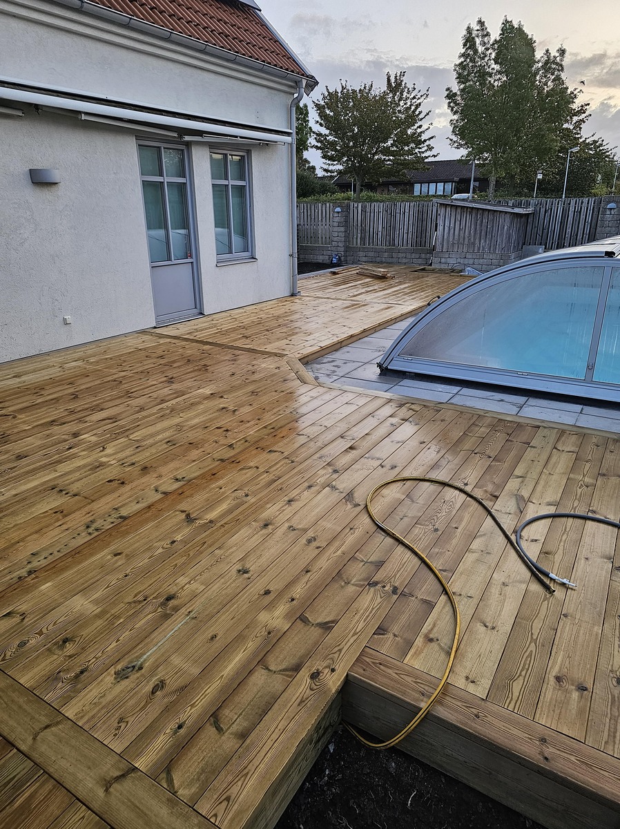 Företagsbild på DeZign Hus i Skåne AB – Ett badrumsföretag i Bjuv 2025