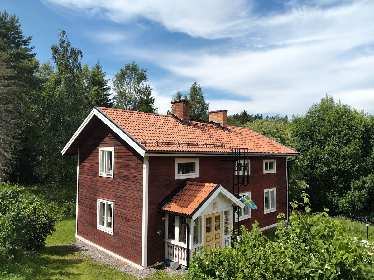 Företagsbild på Herr och Fru Tak AB – Ett takföretag i Dalarnas län 2025