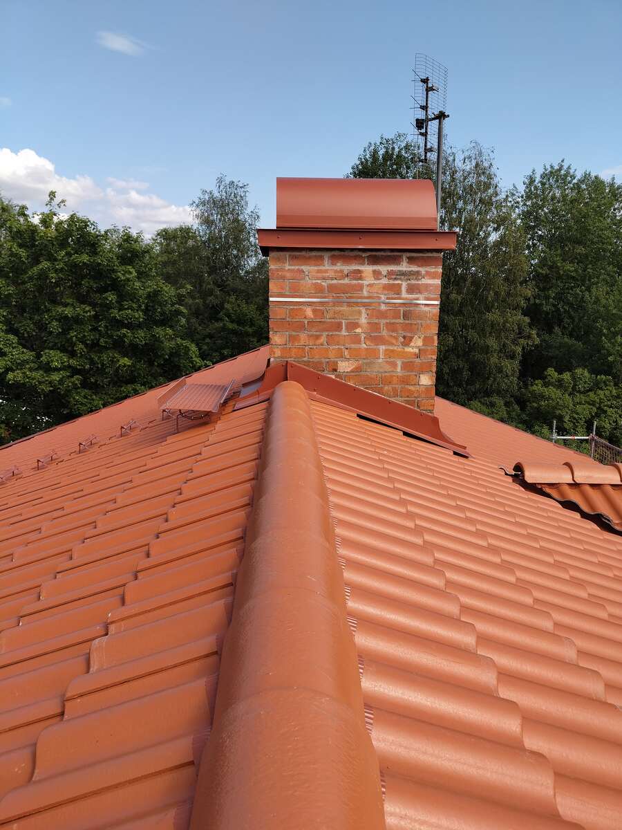 Företagsbild på Herr och Fru Tak AB – Ett takföretag i Nyhammar