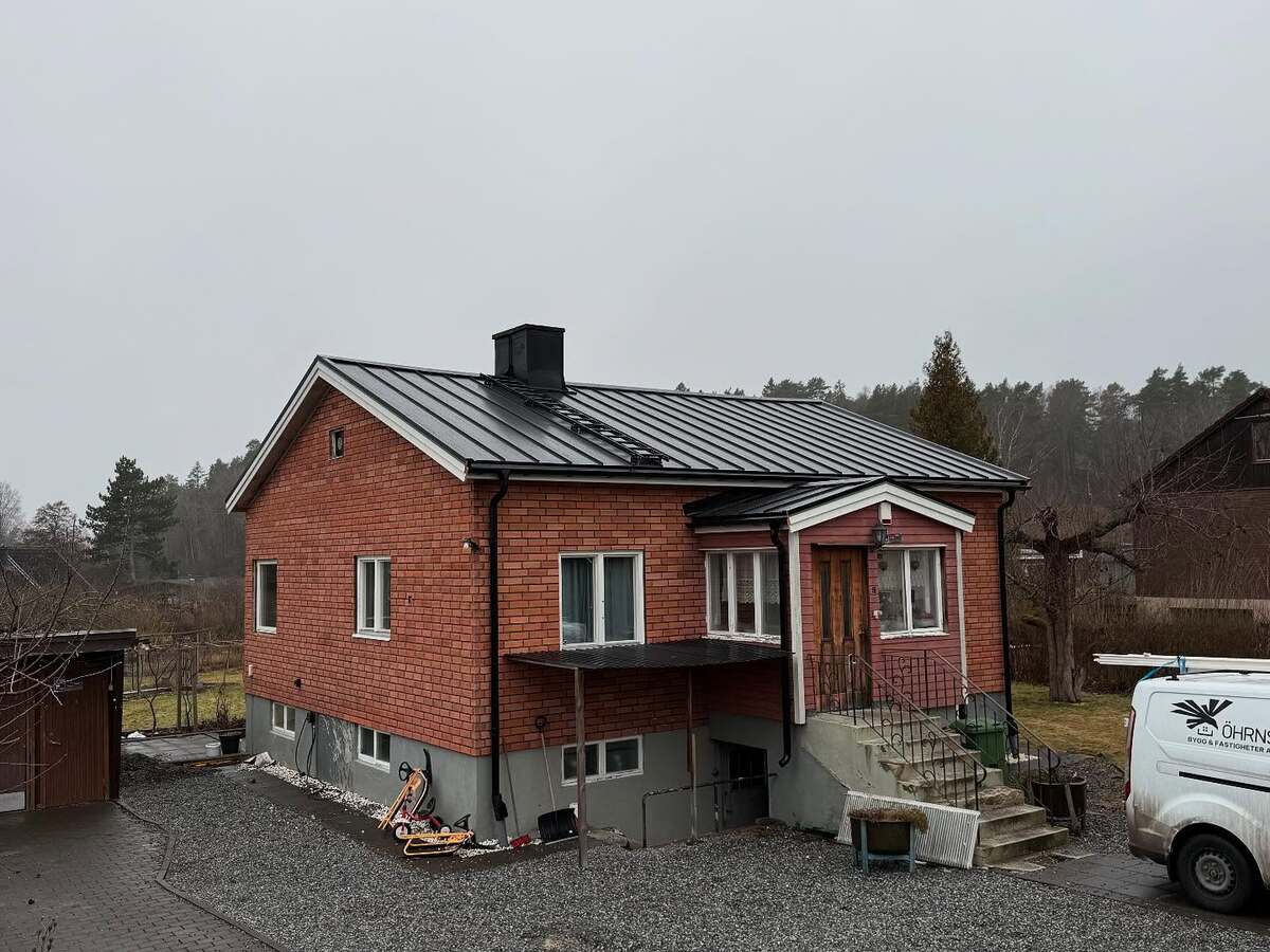 Så går det till att byta tak med oss i Stockholm