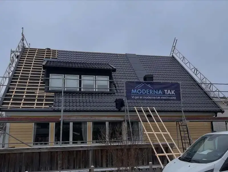 Moderna Tak Stockholm AB bakgrundsbild på formuläret