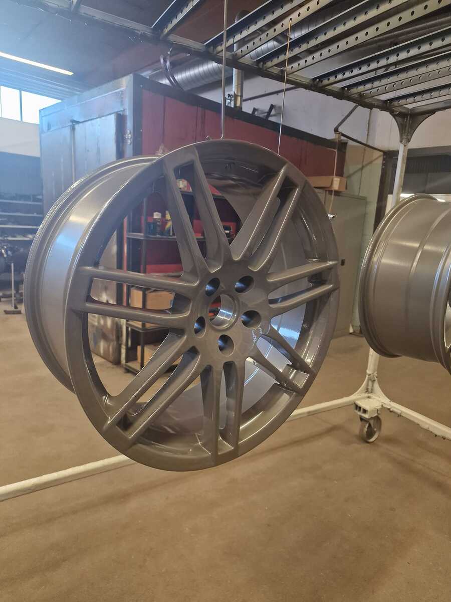 Bild från Mora Pulverlackering AB