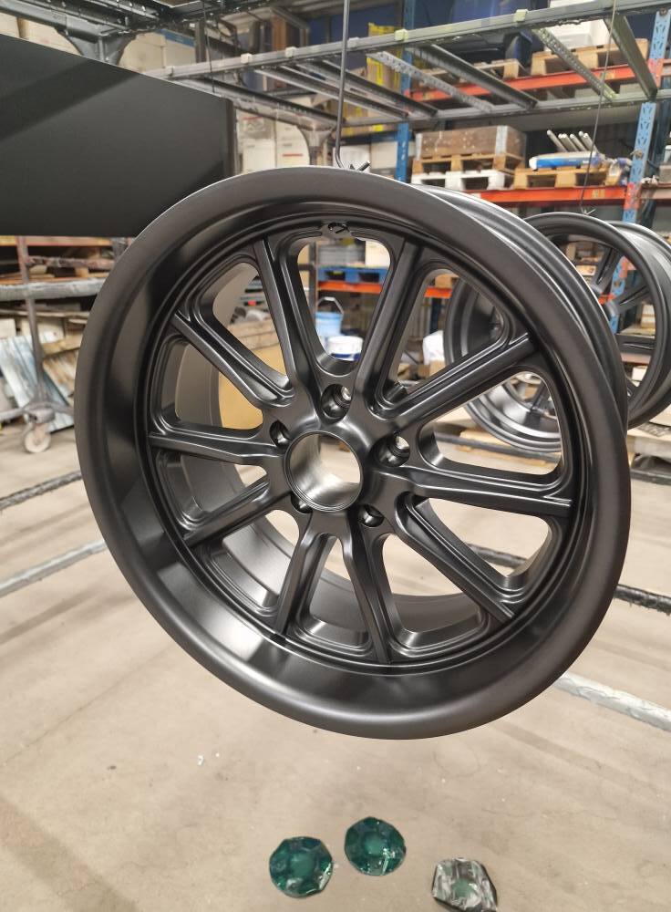 Mora Pulverlackering AB bild