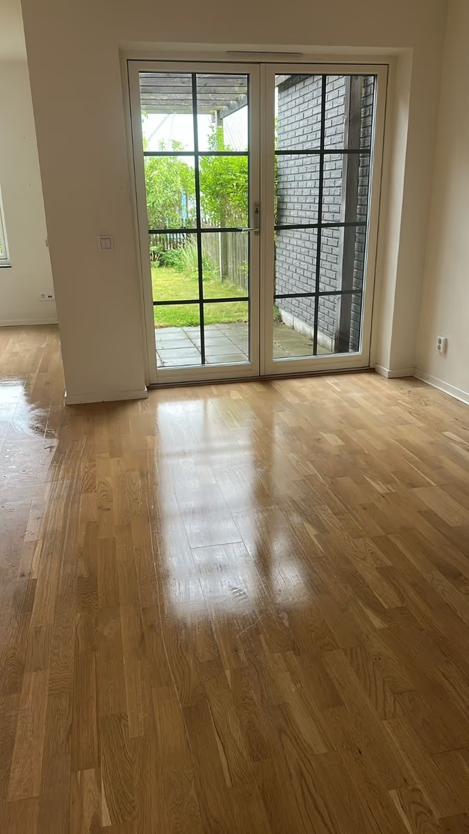 Företagsbild på A.L Group Helsingborg – Ett städföretag i Vänersborg 2025