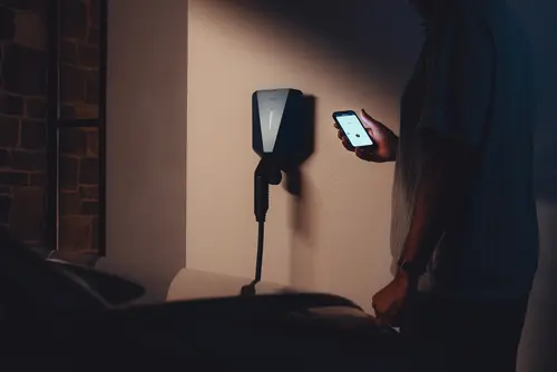 Så mycket pengar kan du spara på att installera en laddbox i Helsingborg