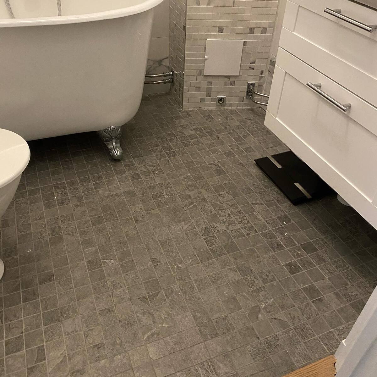 DBH Bygg och Plattsättning AB bild 2025