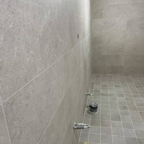 nyrenoverat badrum efter komplett stambyte