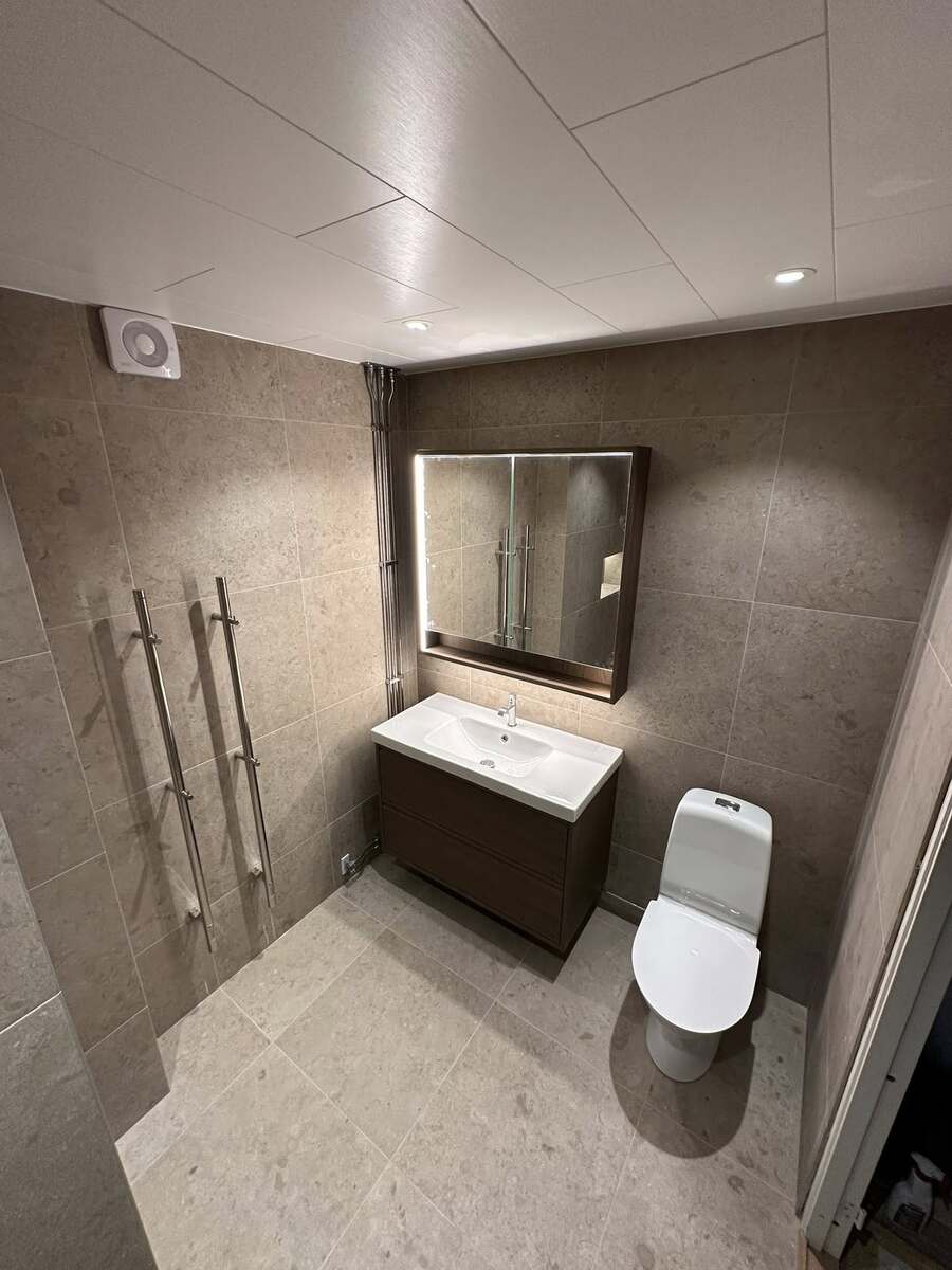 Företagsbild på Avesta Bygg & Montage – Ett snickeriföretag i Dalarnas län