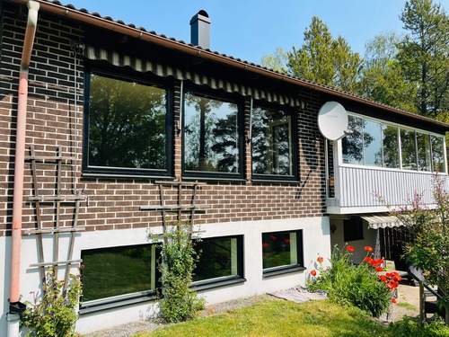 fönster samt källarfönster bytta på villa i Köping