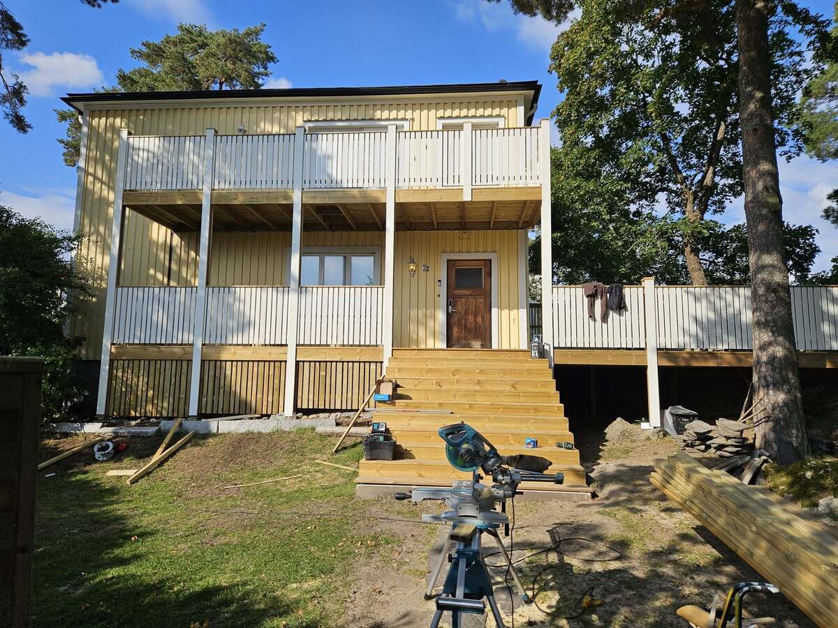 Företagsbild på Bygga Hus och Modulmontage i Mälardalen AB – En markarbetare i Västmanlands län