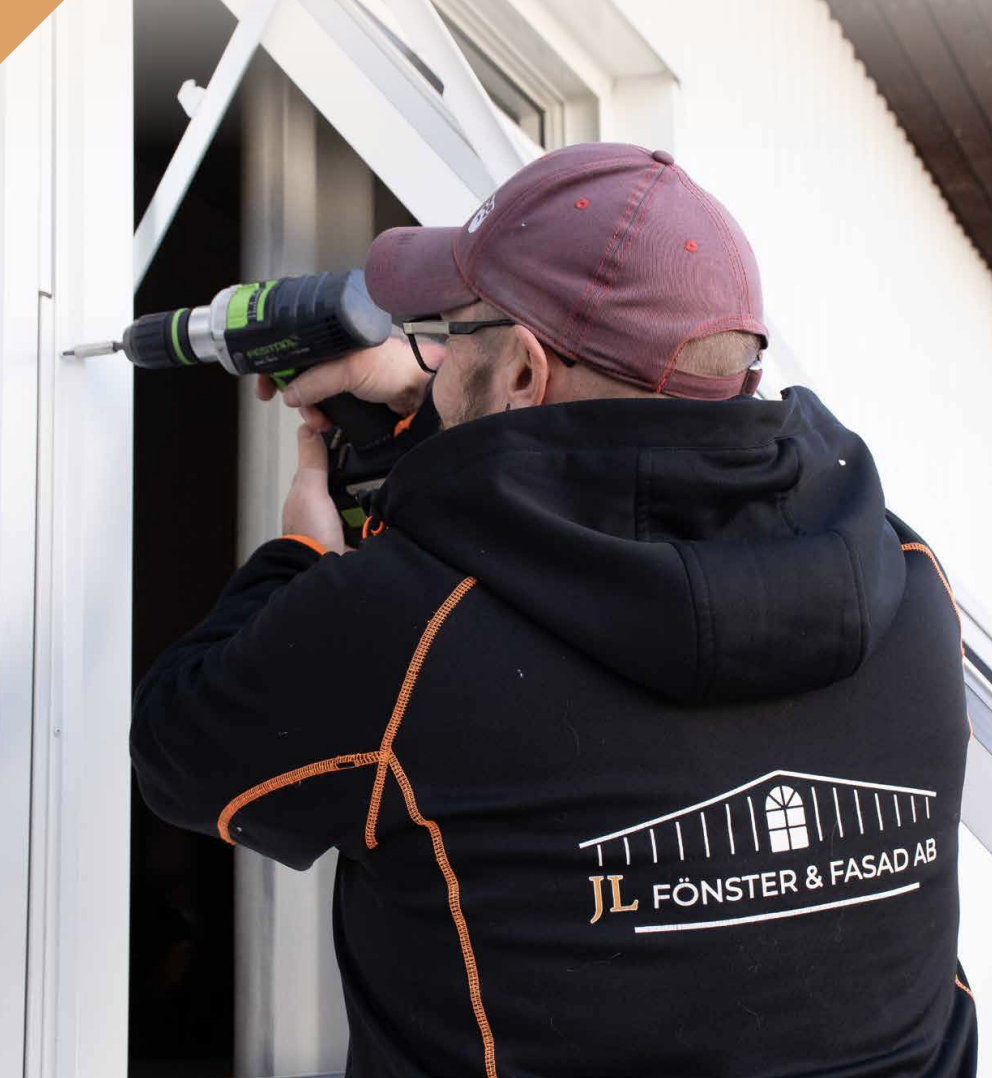 Företagsbild på JL Fönster & Fasad AB – Ett fönsterföretag i Oxelösund 2026