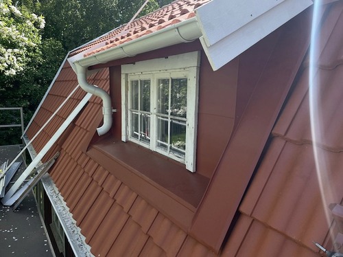 Företagsbild på Skåne Fastighetsrenovering AB – takläggare i Skåne län