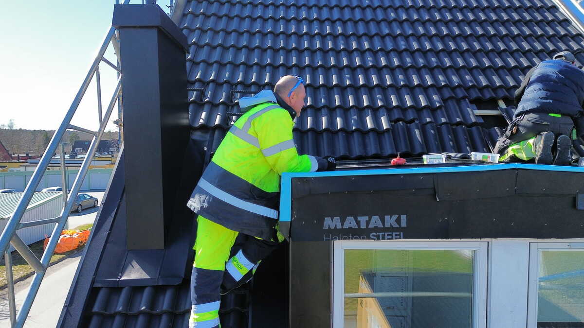 Takläckage i Sollentuna - När räcker reparation och när krävs takbyte?