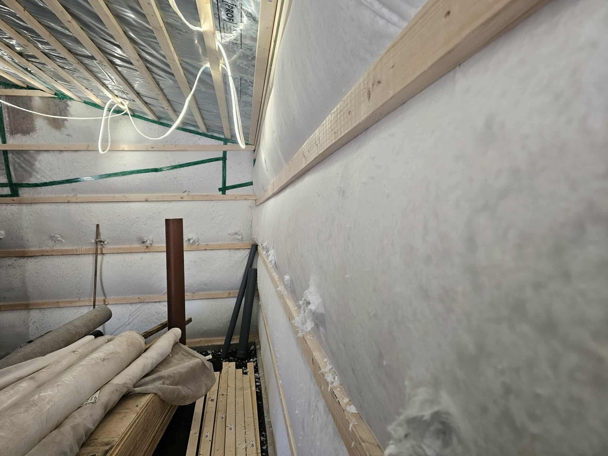 Lösull eller skivad isolering – vad är egentligen skillnaden?