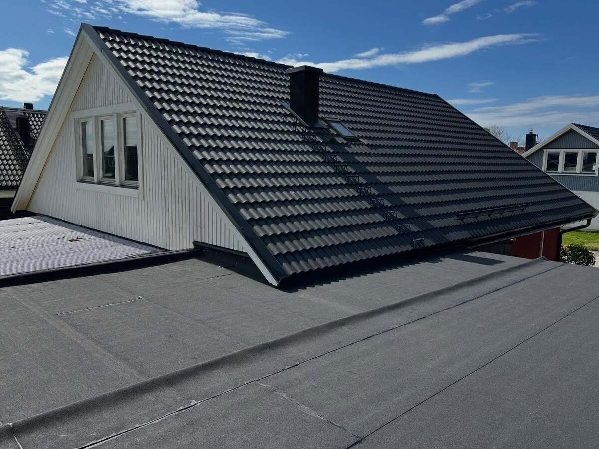 Företagsbild på Takvision Sverige AB – En takläggare i Örebro län