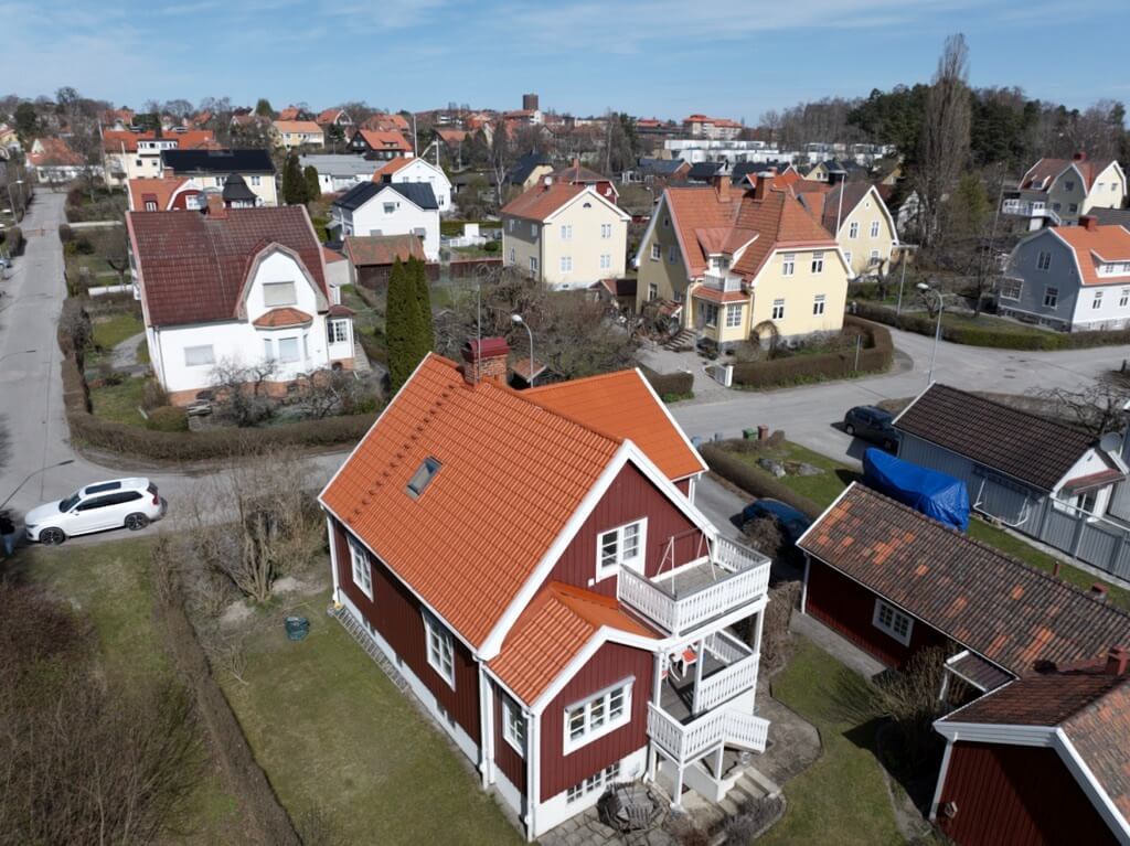 Företagsbild på Husdesign Gruppen Sverige – Ett takföretag i Hallstahammar