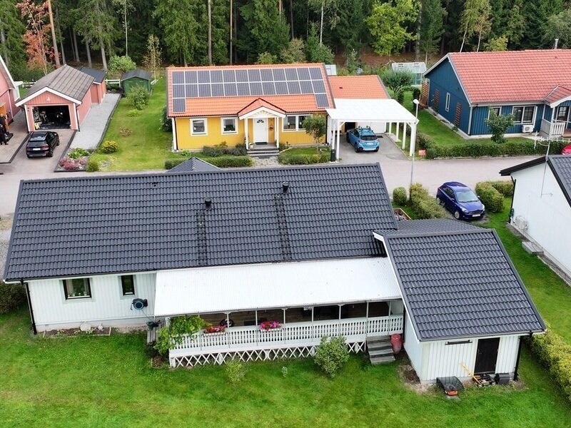 Företagsbild på Husdesign Gruppen Sverige – Ett takföretag i Hallstahammar