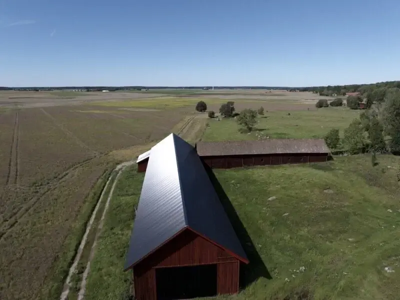 Plåttak eller tegelpannor – vilket passar ditt hus?