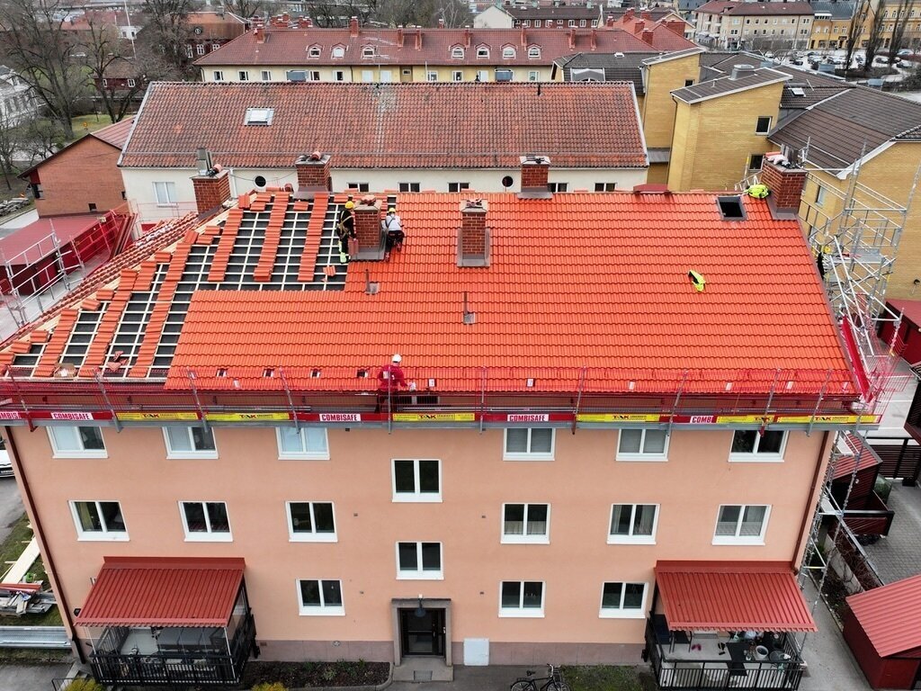 Företagsbild på Husdesign Gruppen Sverige – En takläggare i Västmanlands län