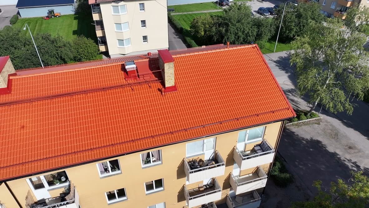 Företagsbild på Husdesign Gruppen Sverige – En takläggare i Västmanlands län