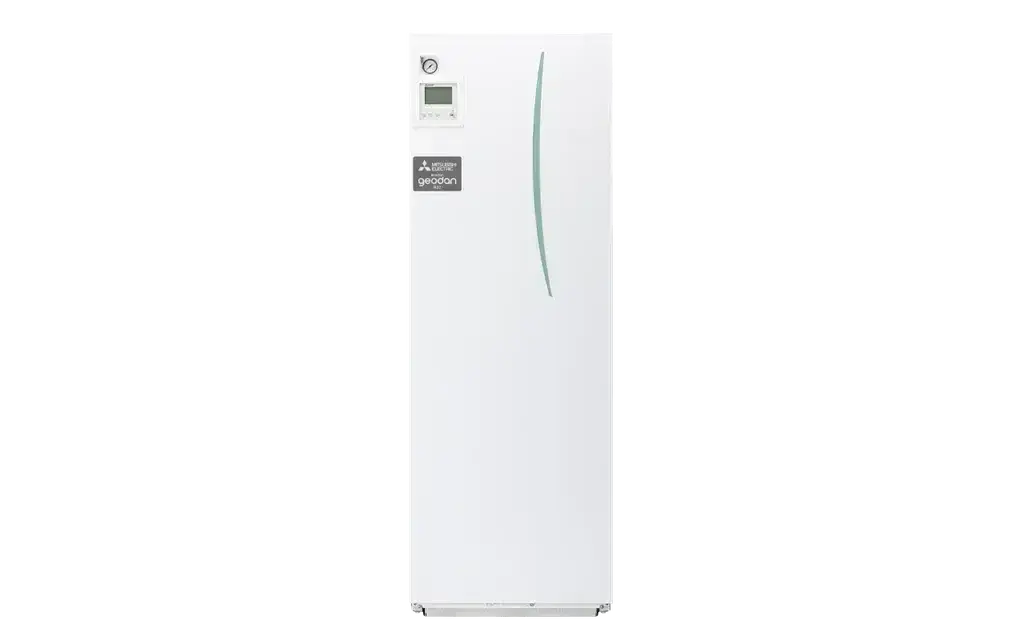 Mitsubishi Ecodan värmepump, vitt fristående skåp med kontrollpanel