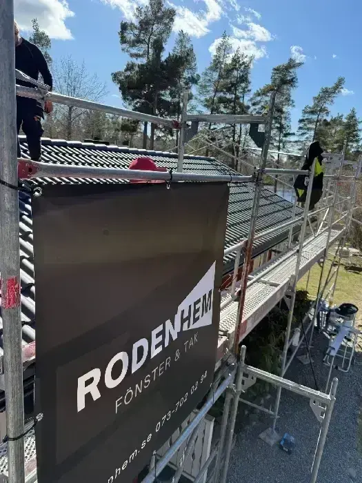 Takrenovering i Grosvtanäs- Norrtälje