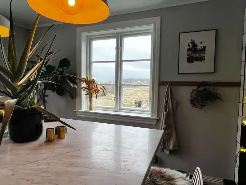 Villa med nya fönster och altandörr