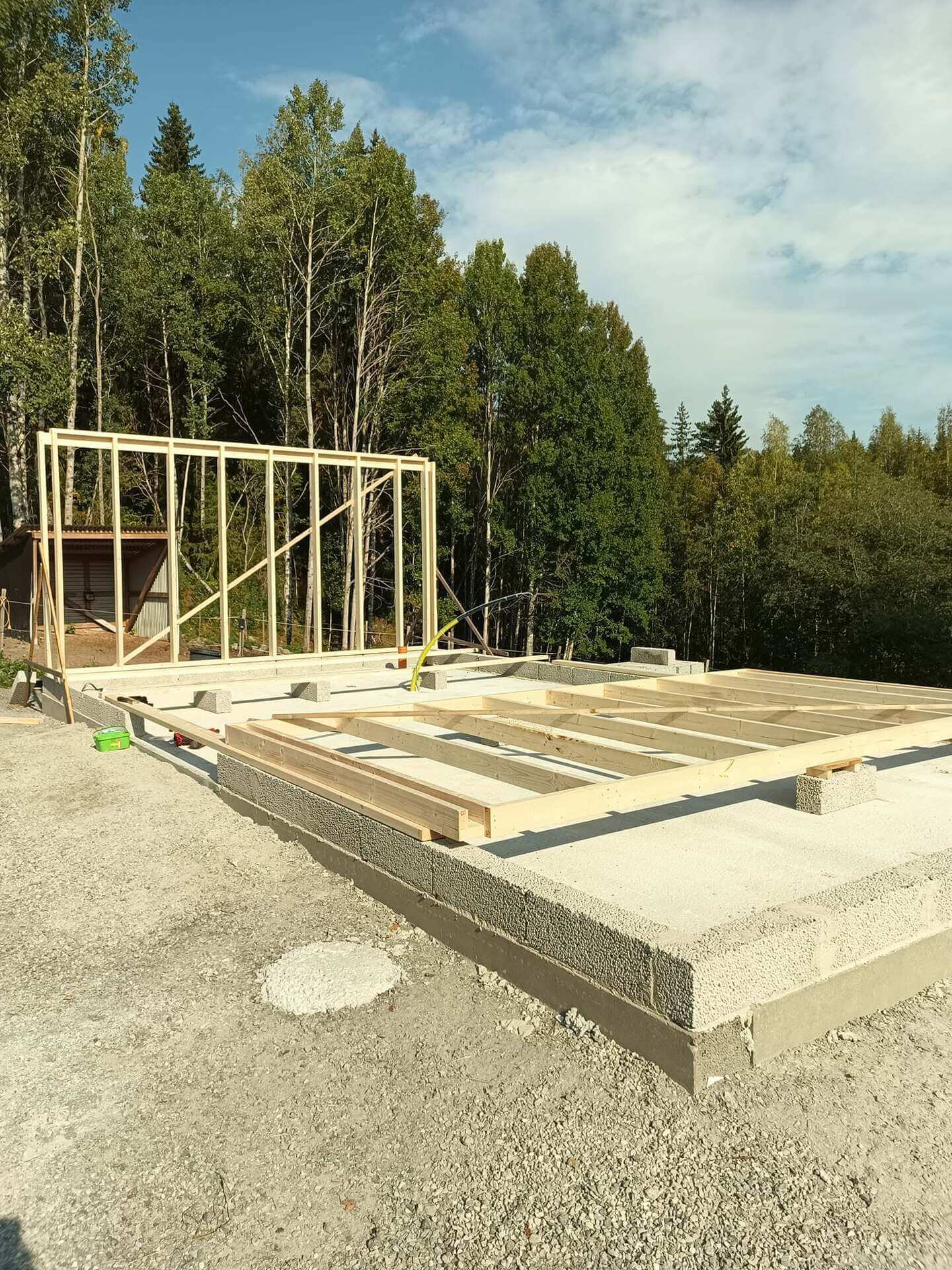 Företagsbild på Ludvika Tak & Byggnadsplåt – Ett takföretag i Dalarnas län