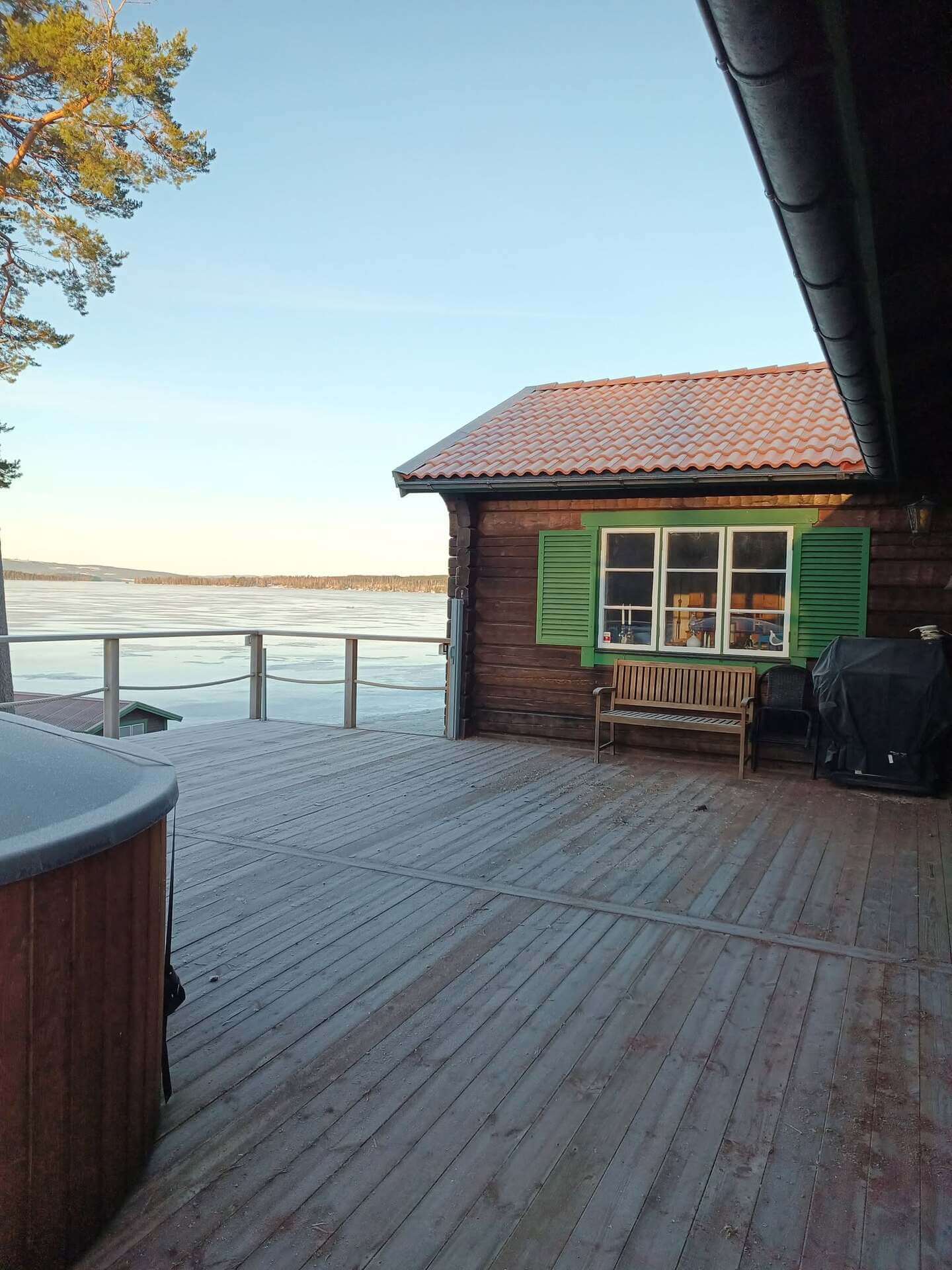 Företagsbild på Ludvika Tak & Byggnadsplåt – Ett takföretag i Dalarnas län 2026