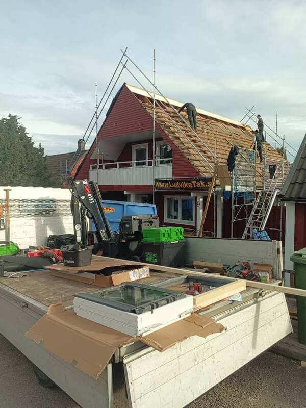 Företagsbild på Ludvika Tak & Byggnadsplåt, En takläggare i Dalarnas län, bild 91