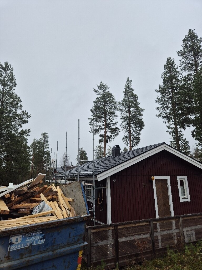 Utsikt från taket – Fiskartorpsvägen i Särna, takbyte av Sol och Tak Dalarna