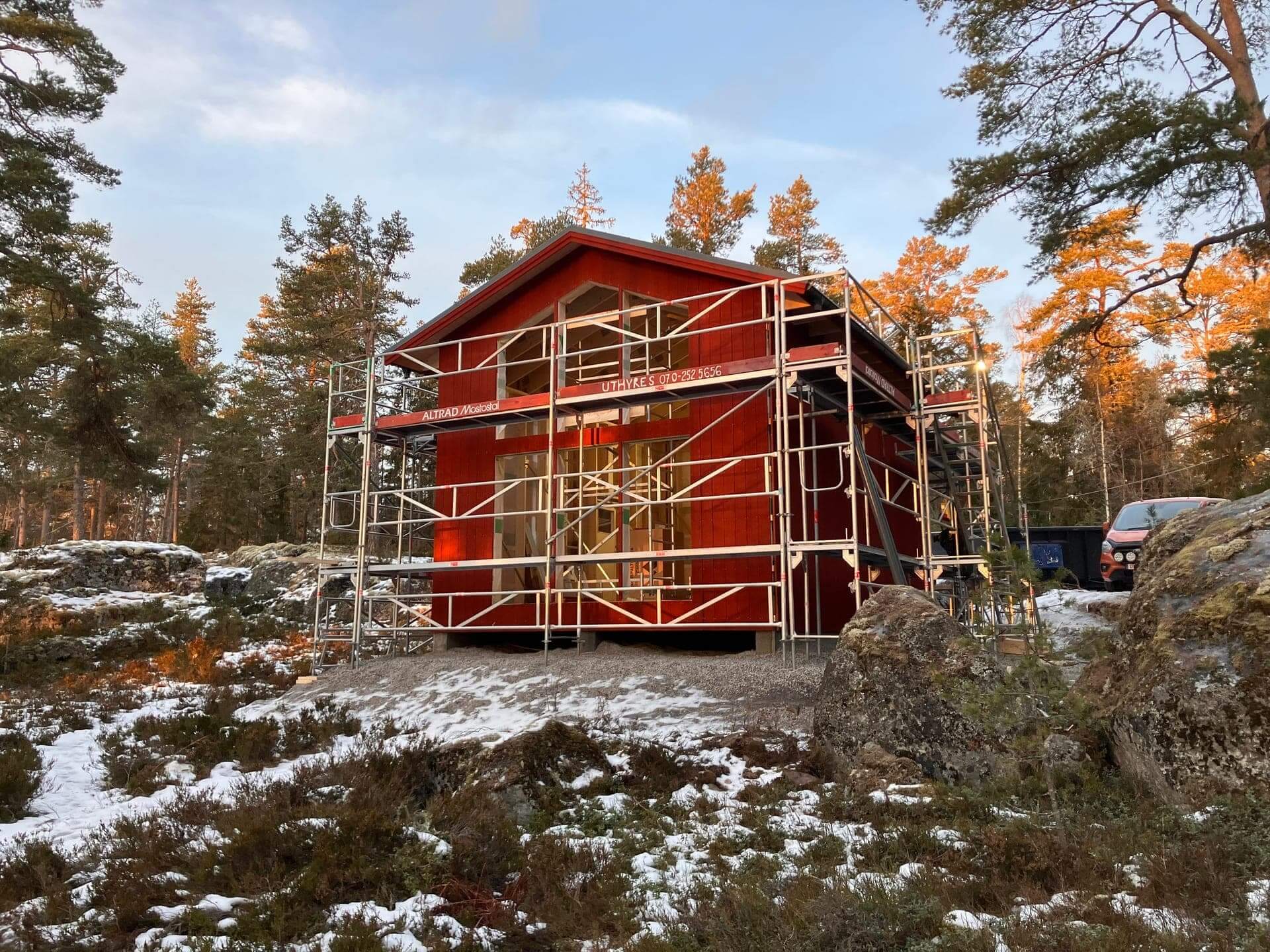 Pågående nybyggnation av villa med byggställning, Tunbygg i Sundsvall