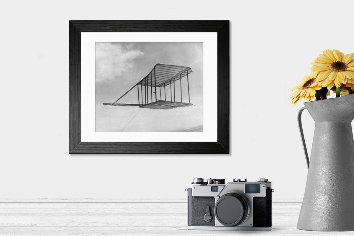 Shown hanging in a room: Modern 14"x12" (36x31cm)