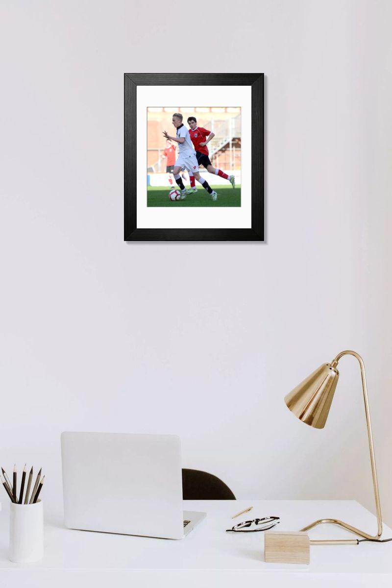 Shown hanging in a room: Modern 14"x12" (36x31cm)
